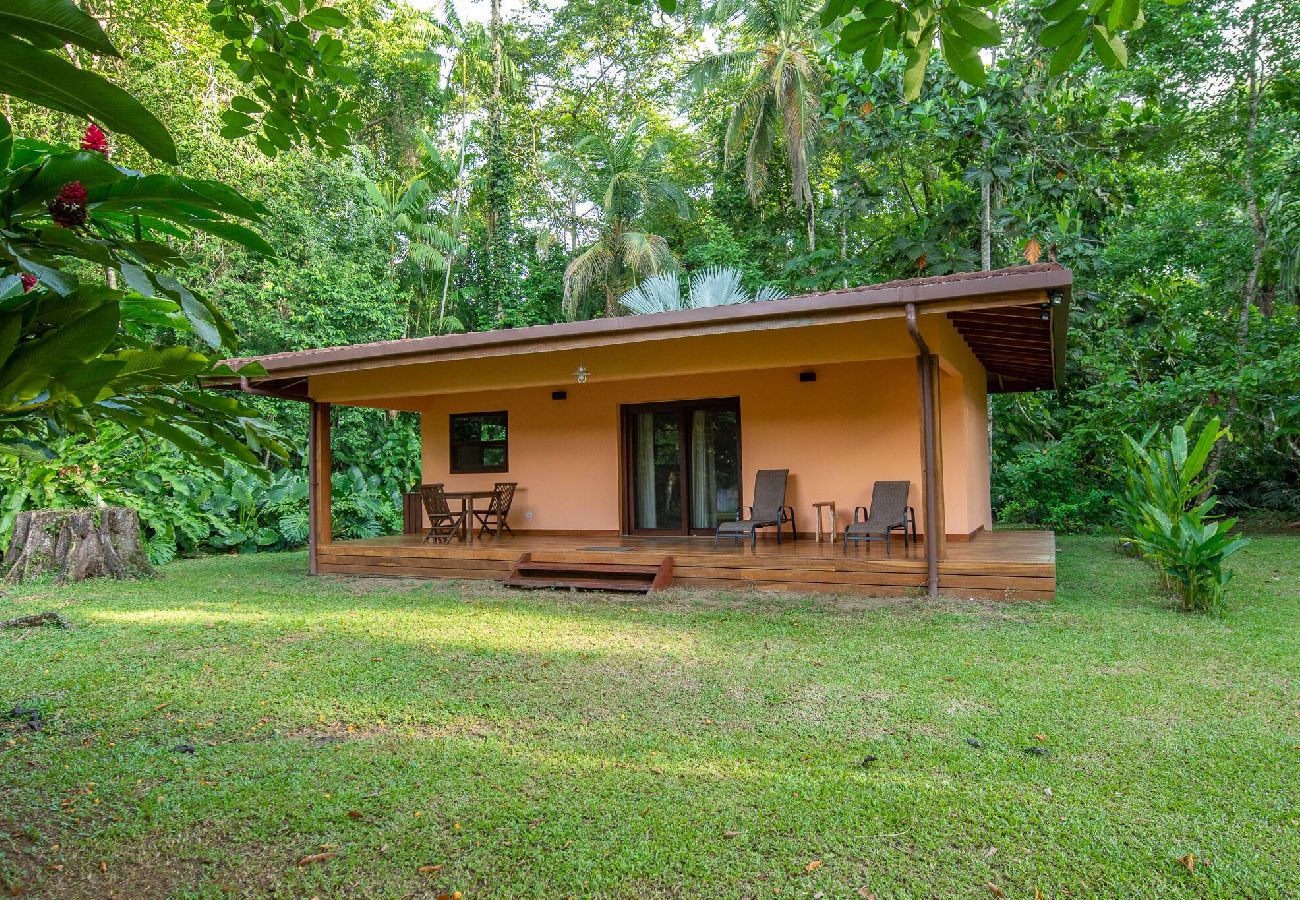 Villa en Playa Chiquita - Villa frente al mar con chef privado