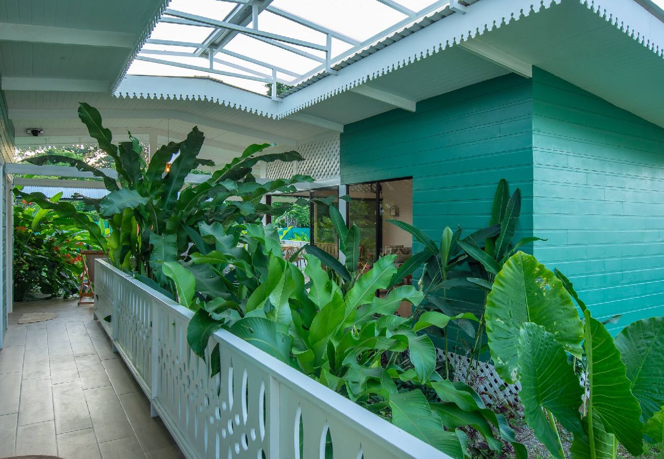 Casa en Cahuita - Casa con piscina cerca del Parque de Cahuita 
