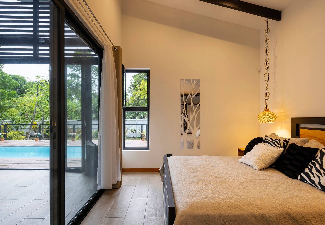Casa en Playa Negra - Casa Kali Piscina y AC a 4 minutos de la playa 
