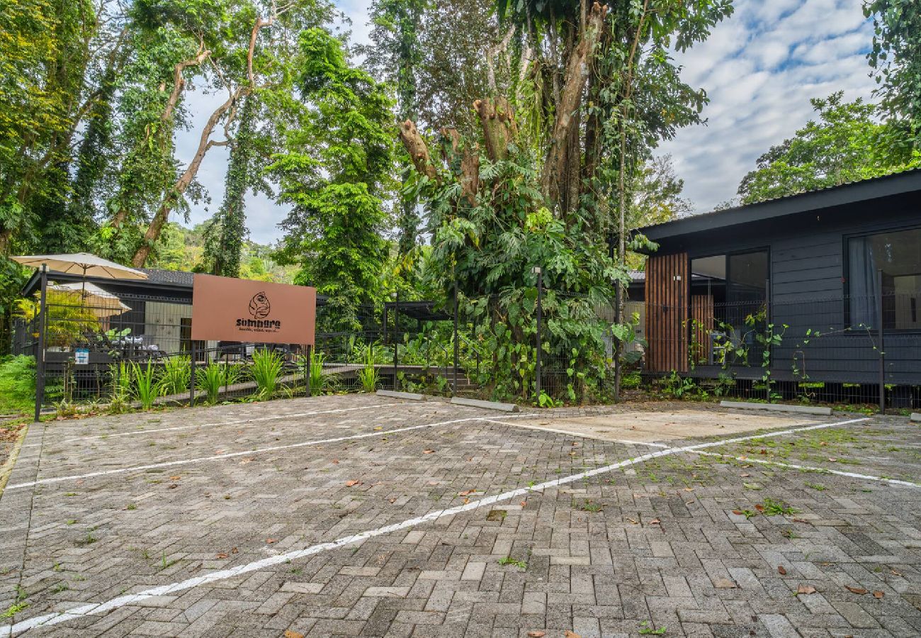 Casa en Playa Chiquita - Somnara Villas 4 casas privadas 8 min de la playa