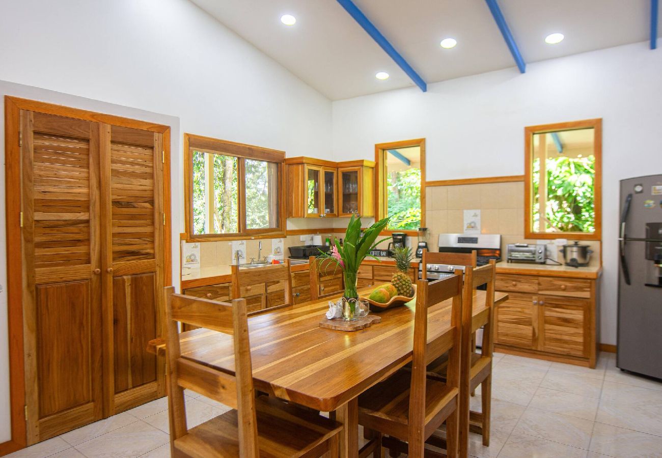 Casa en Cocles - Blue Mavericks para amantes de la naturaleza ¡SOLO 4x4!