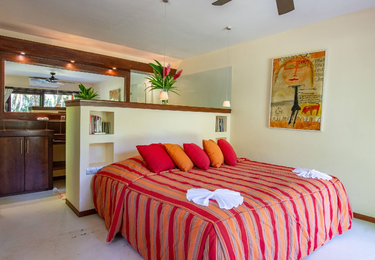Villa en Playa Chiquita - Villa frente al mar con chef privado
