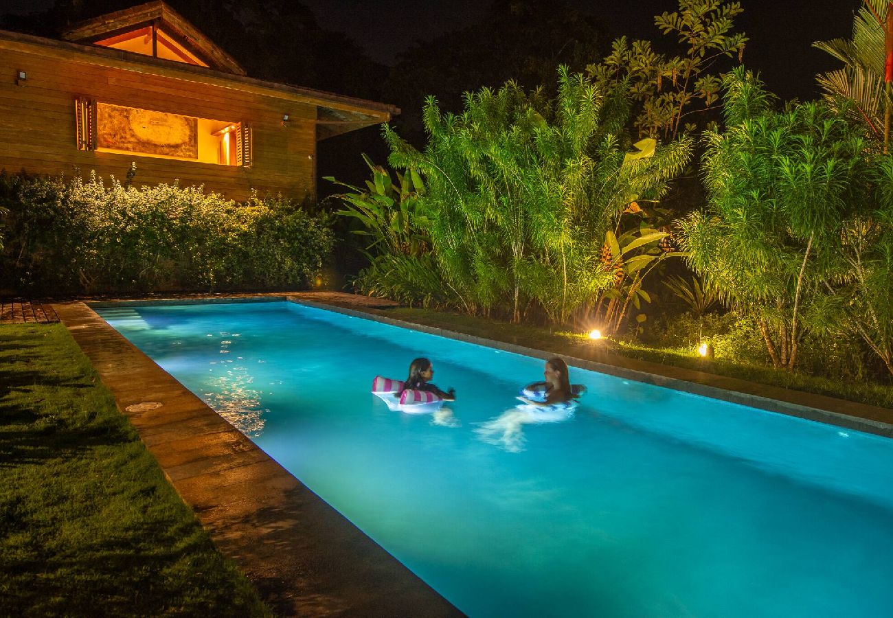 Villa en Playa Chiquita - Villa frente al mar con chef privado