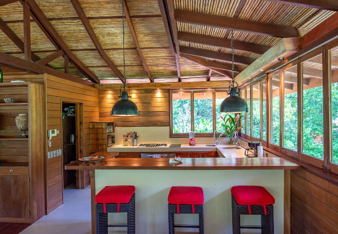 Villa en Playa Chiquita - Villa frente al mar con chef privado