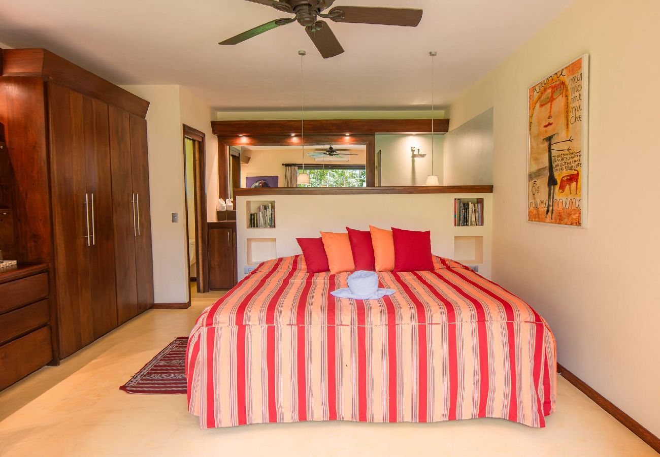 Villa en Playa Chiquita - Villa frente al mar con chef privado
