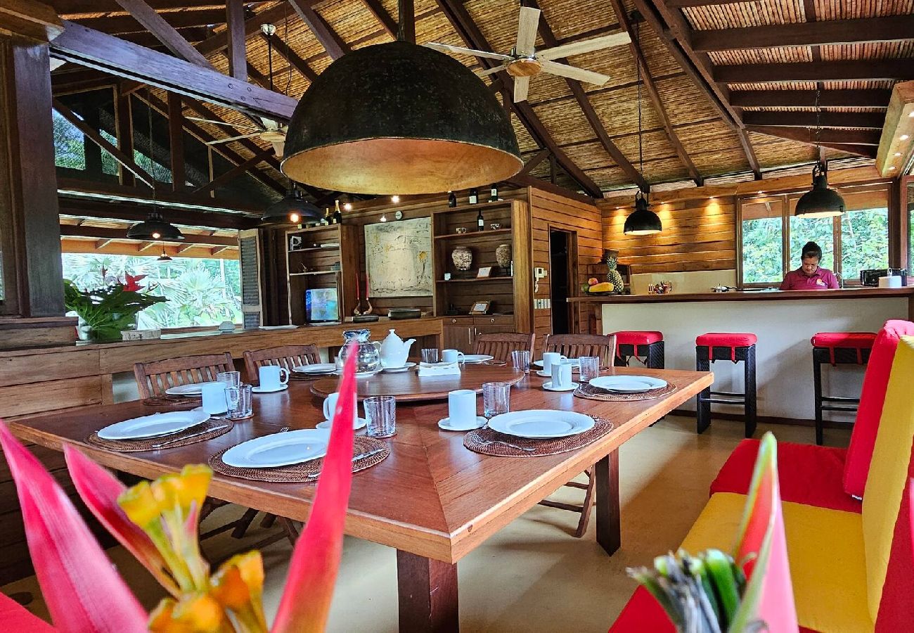 Villa en Playa Chiquita - Villa frente al mar con chef privado