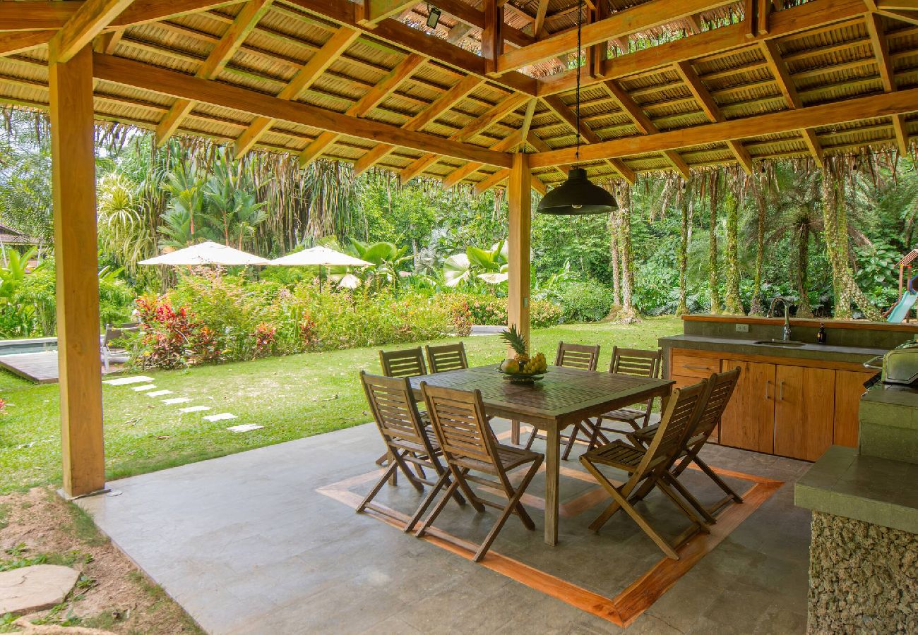 Villa en Playa Chiquita - Villa frente al mar con chef privado
