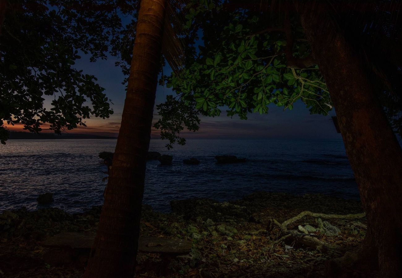Casa en Cahuita - Casa con piscina cerca del Parque de Cahuita 