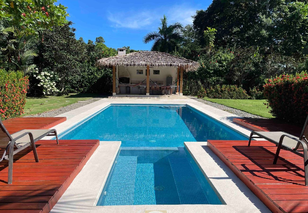 Villa en Cahuita - Three Monkeys Cahuita 2 Casas Piscina AC BBQ 