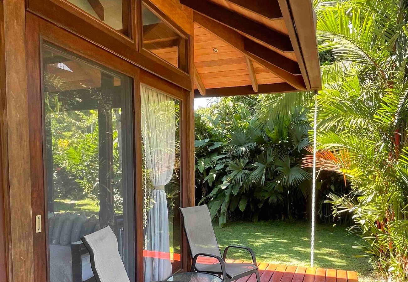 Villa en Cahuita - Three Monkeys Cahuita 2 Casas Piscina AC BBQ 