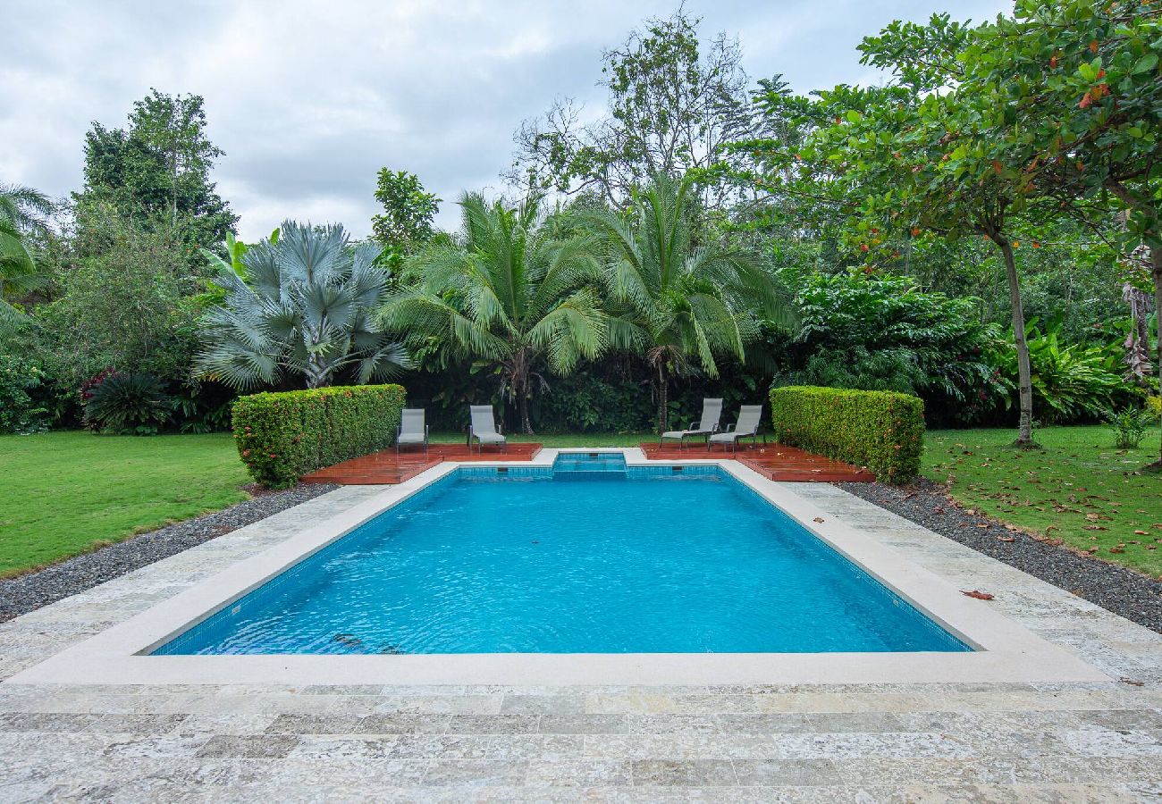 Villa en Cahuita - Three Monkeys Cahuita 2 Casas Piscina AC BBQ 