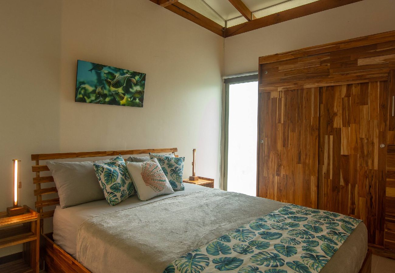 Villa en Cahuita - Three Monkeys Cahuita 2 Casas Piscina AC BBQ 