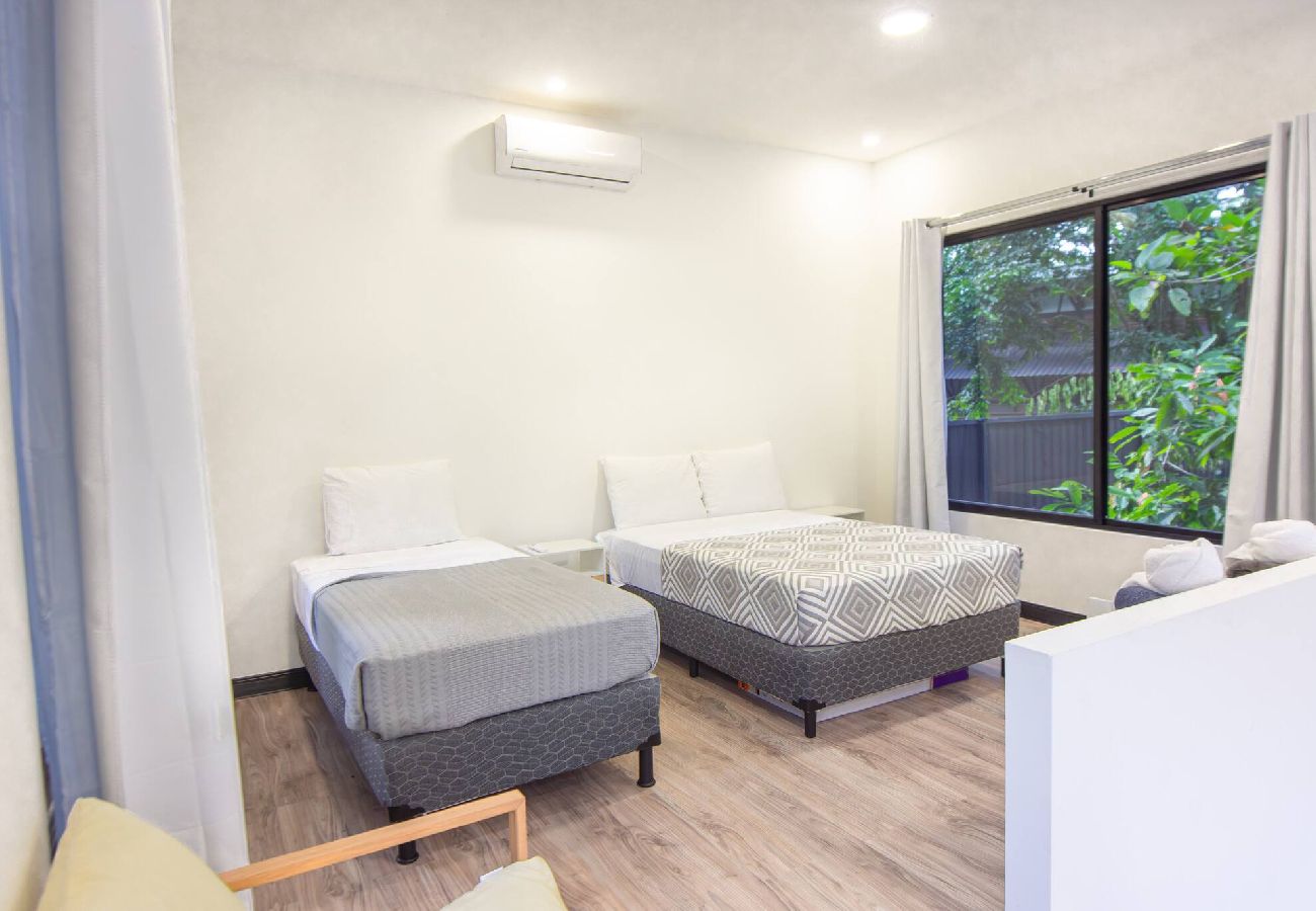 Casa en Playa Chiquita - Somnara Villas 4 casas privadas 8 min de la playa