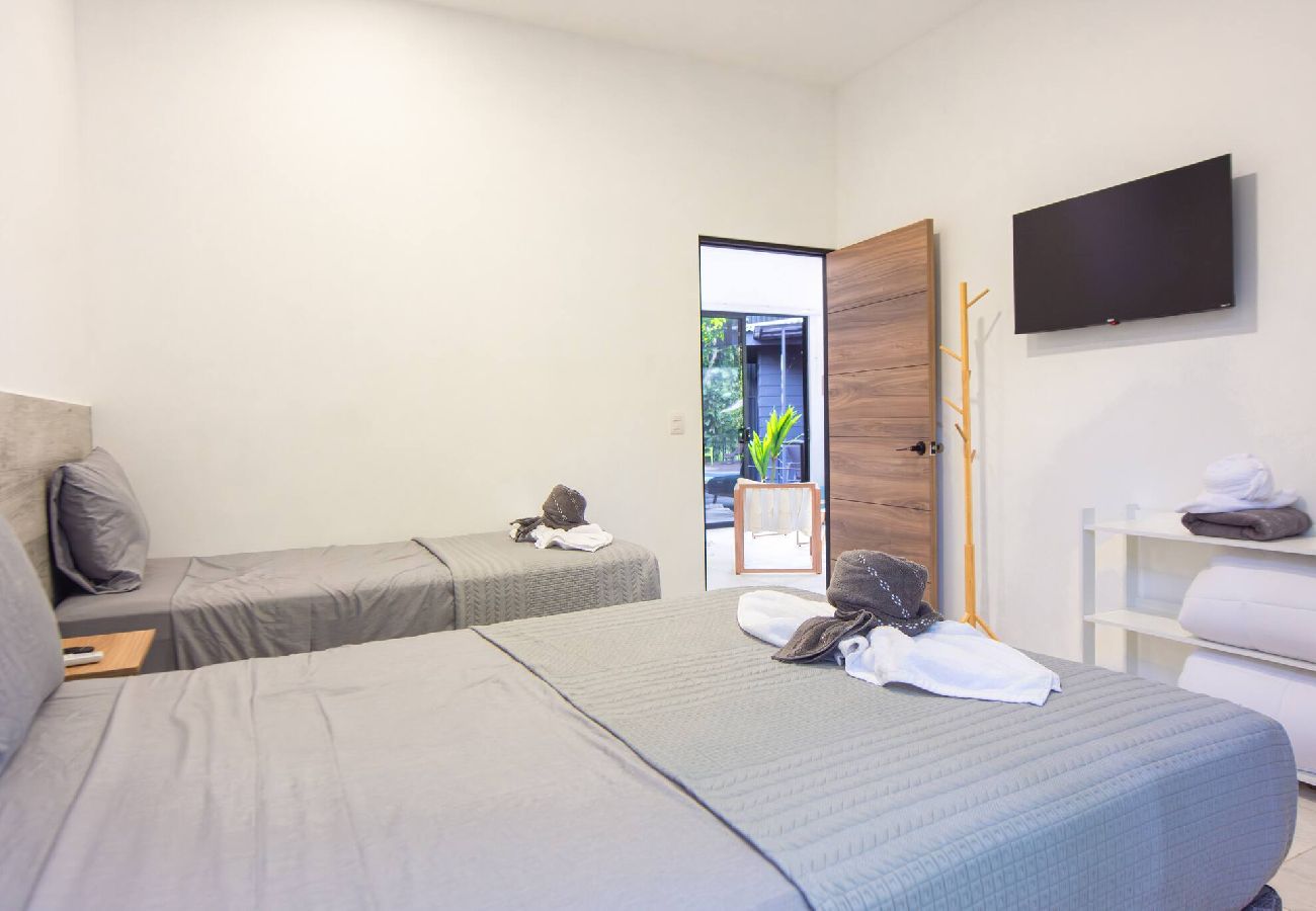 Casa en Playa Chiquita - Somnara Villas 4 casas privadas 8 min de la playa