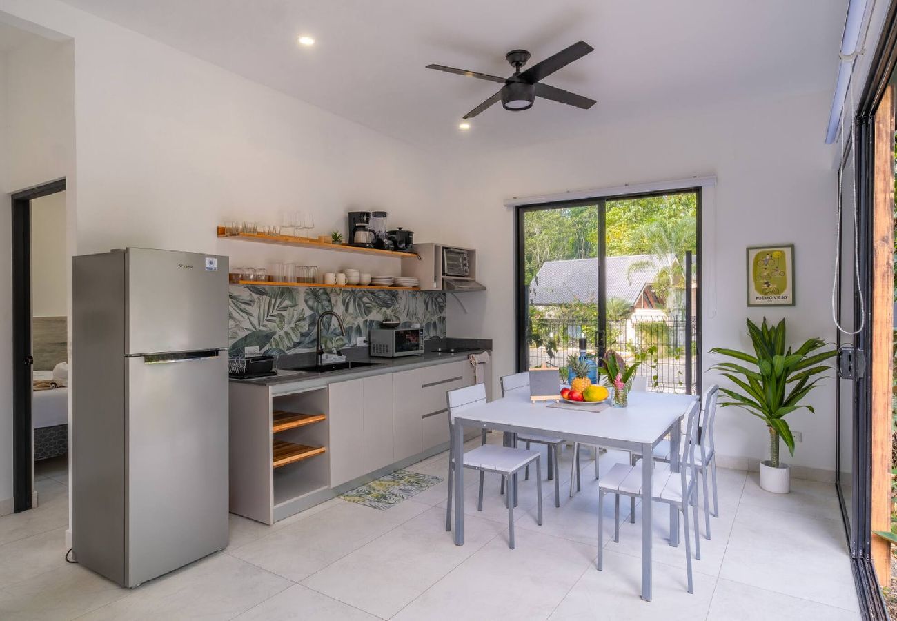 Casa en Playa Chiquita - Somnara Villas 4 casas privadas 8 min de la playa