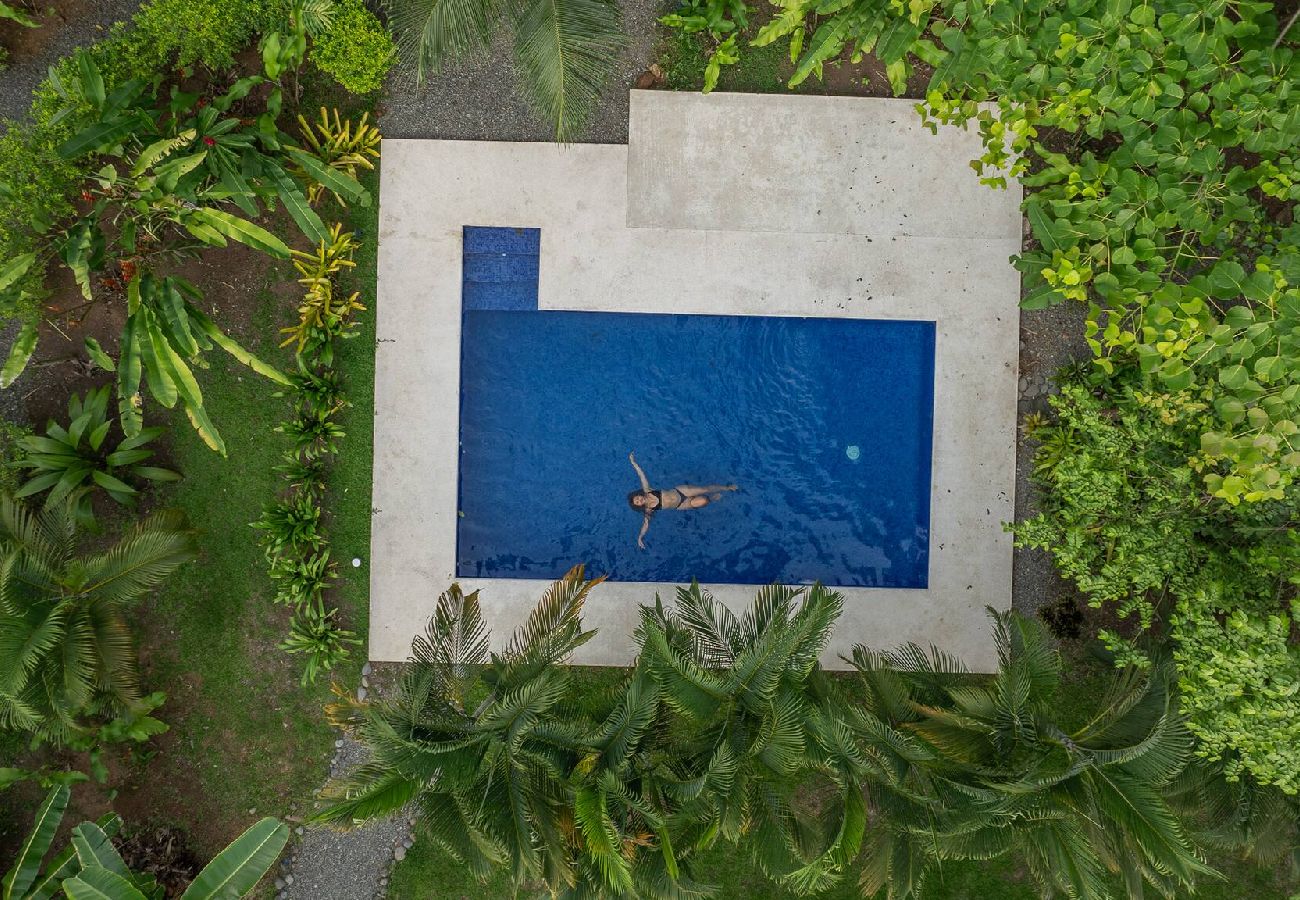 Villa en Playa Chiquita - Tres Lodge para 10 personas con Piscina privada 