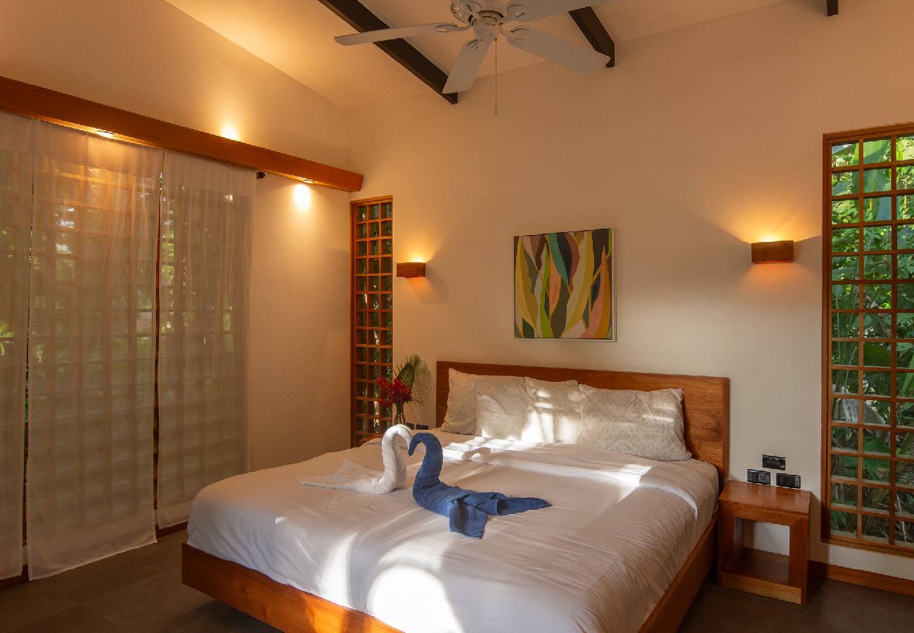 Villa en Playa Chiquita - Tres Lodge para 10 personas con Piscina privada 