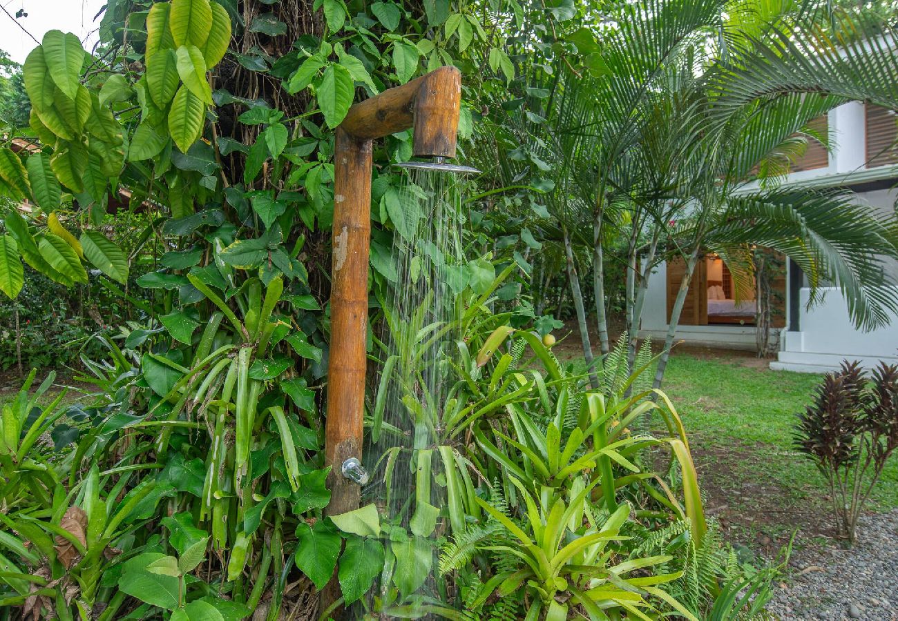 Villa en Playa Chiquita - Tres Lodge para 10 personas con Piscina privada 
