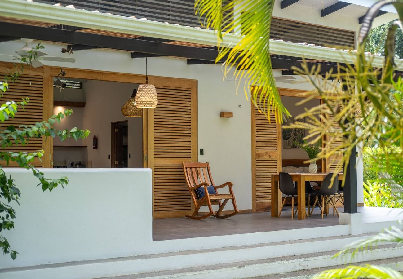 Casa en Playa Chiquita - Tres Lodge Villa - 15 min a pie de la playa 