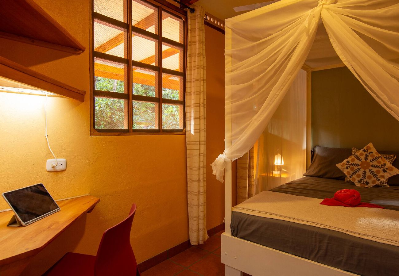 Casa en Playa Chiquita - Rakú - Cerca de la playa - rentas mensuales bienvenidas