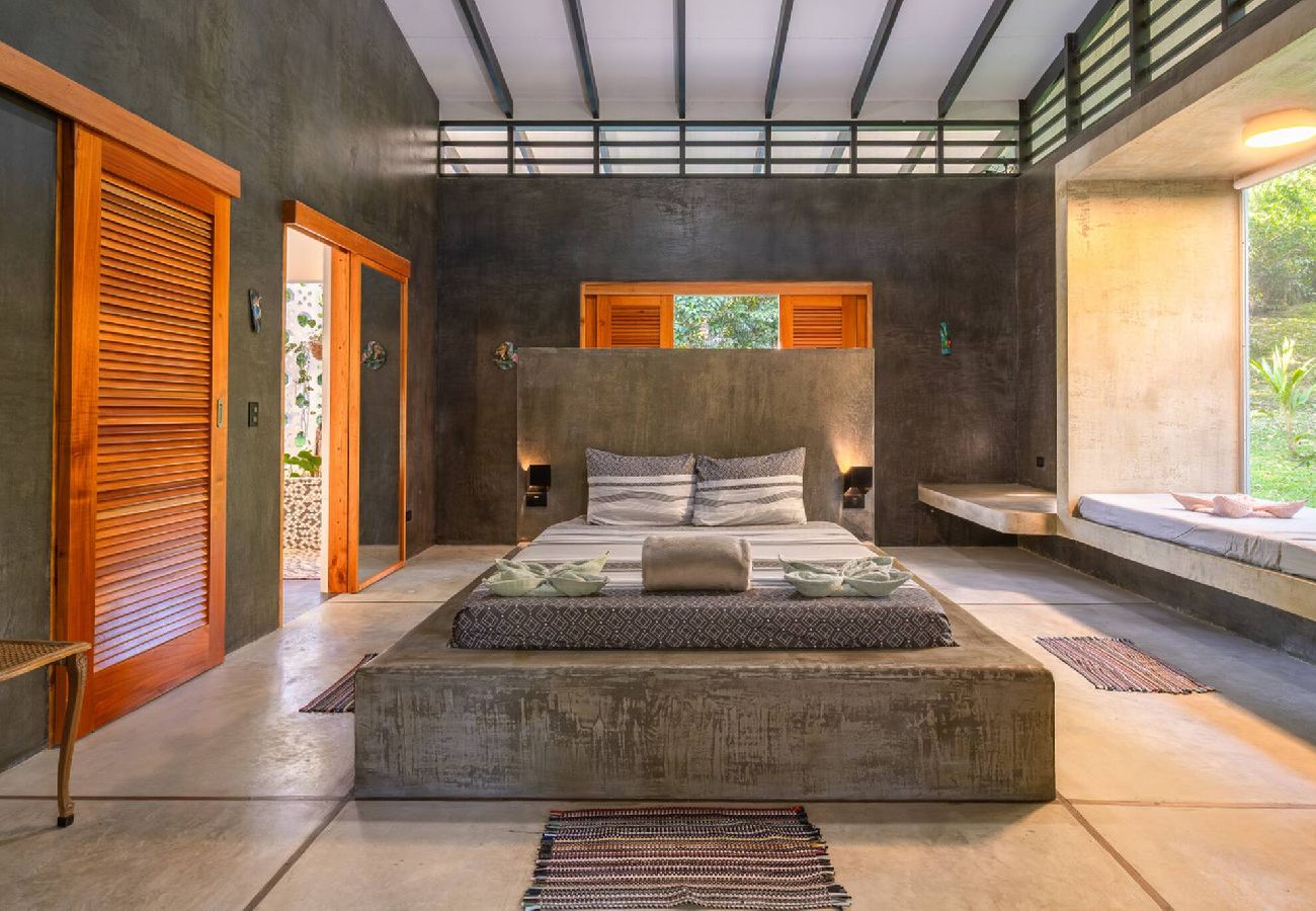 Casa en Paraíso - Casa Tapa Dulce | Gran casa en bosque con piscina