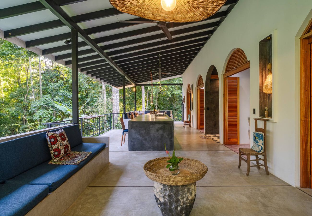Casa en Paraíso - Casa Tapa Dulce | Gran casa en bosque con piscina