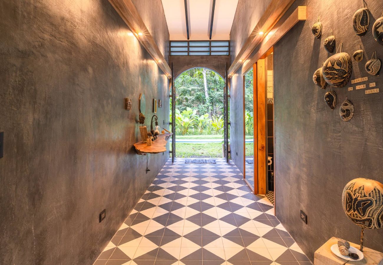 Casa en Paraíso - Casa Tapa Dulce | Gran casa en bosque con piscina