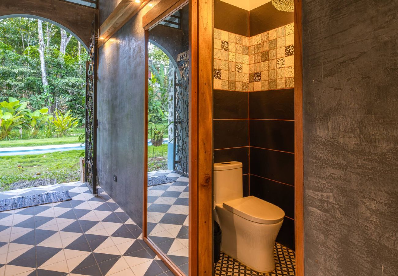 Casa en Paraíso - Casa Tapa Dulce | Gran casa en bosque con piscina