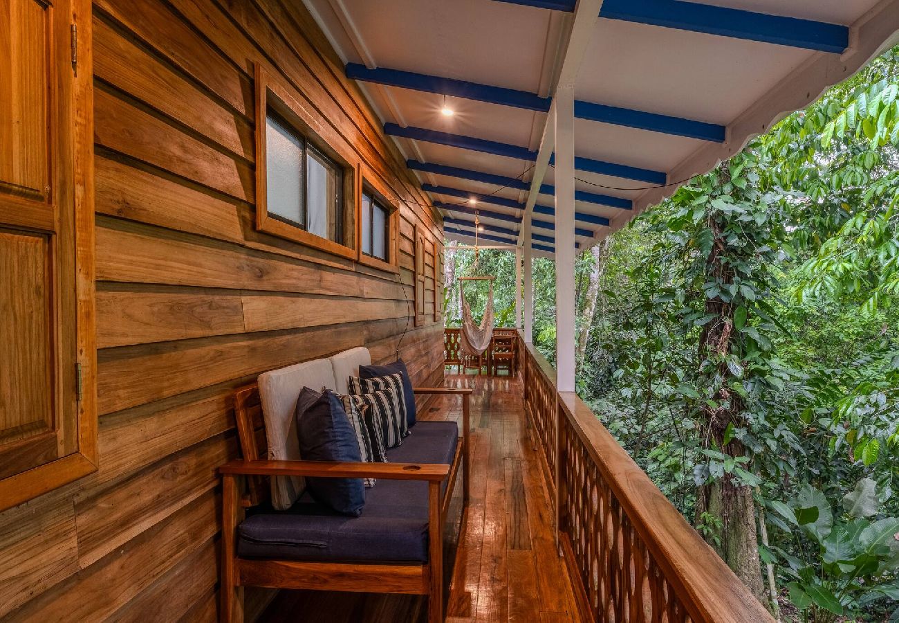 House in Cocles - Blue Mavericks for Nature Lovers 4WD ONLY 