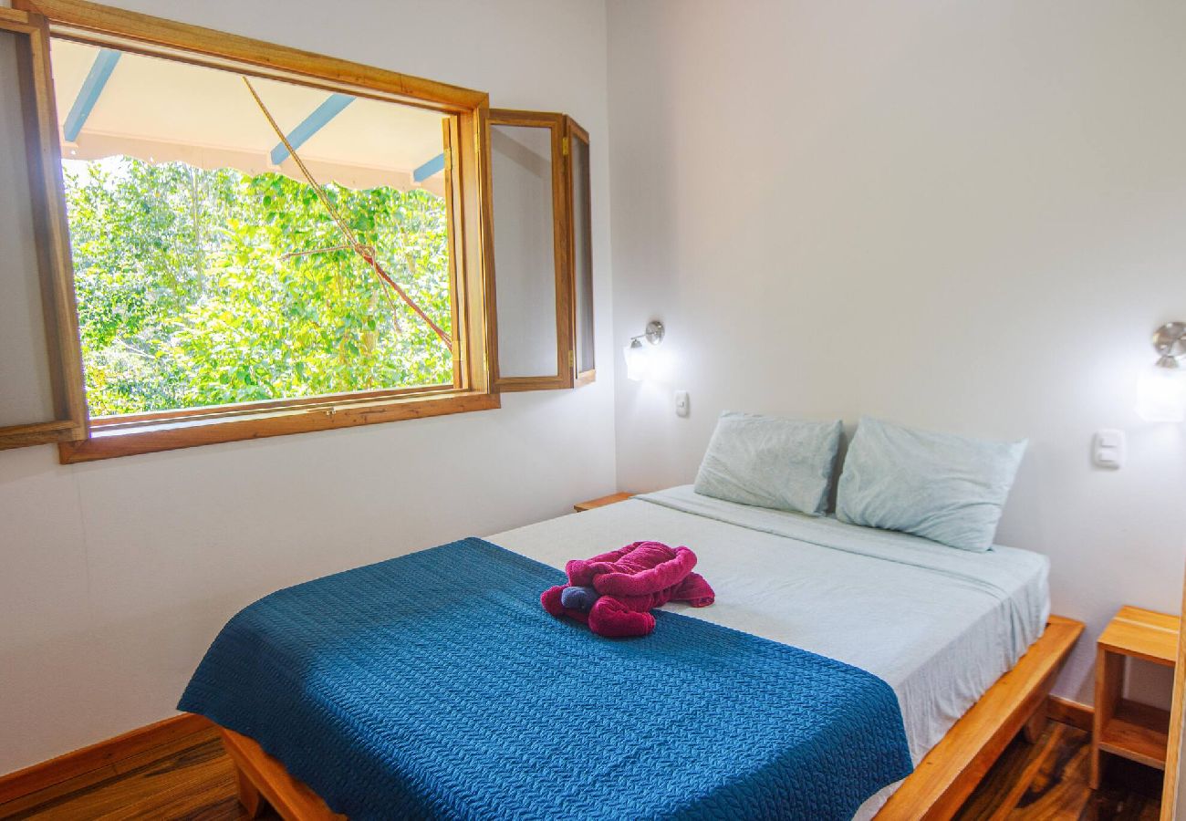 House in Cocles - Blue Mavericks for Nature Lovers 4WD ONLY 