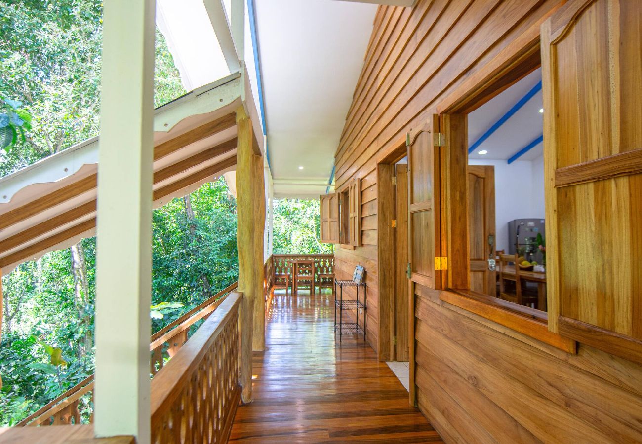 House in Cocles - Blue Mavericks for Nature Lovers 4WD ONLY 