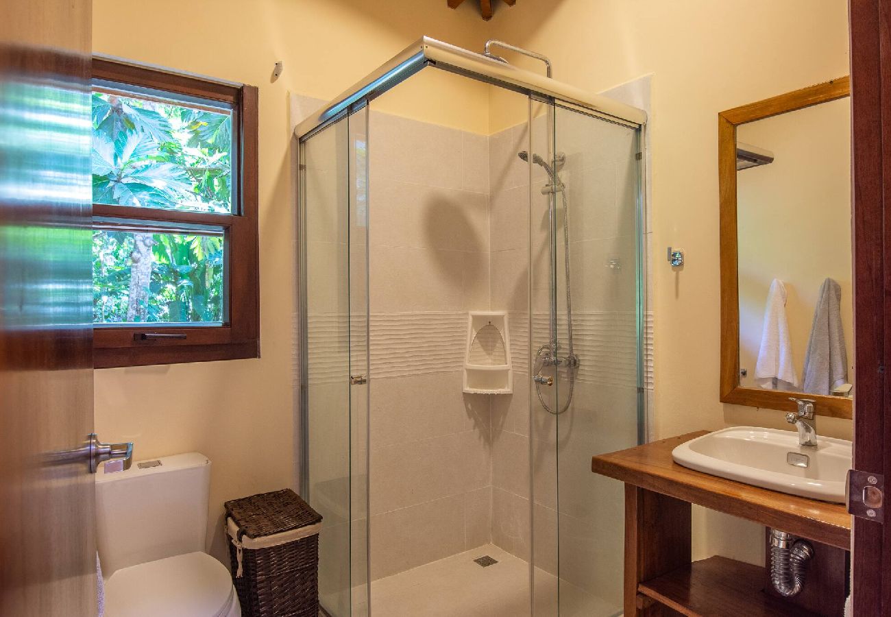 Villa in Playa Chiquita - Beachfront Villa with Private Chef