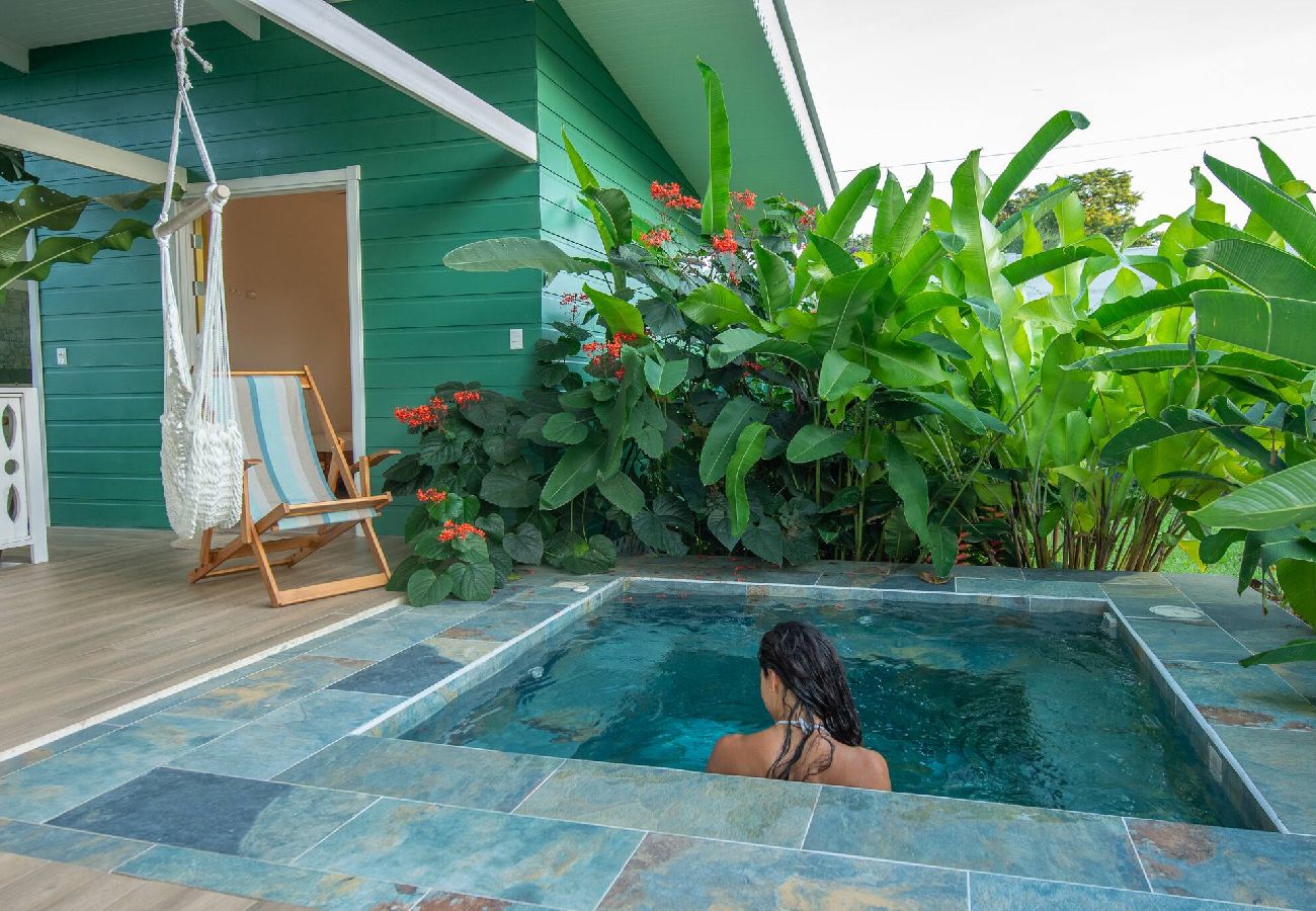 House in Cahuita - Home with Pool near Cahuita National Park