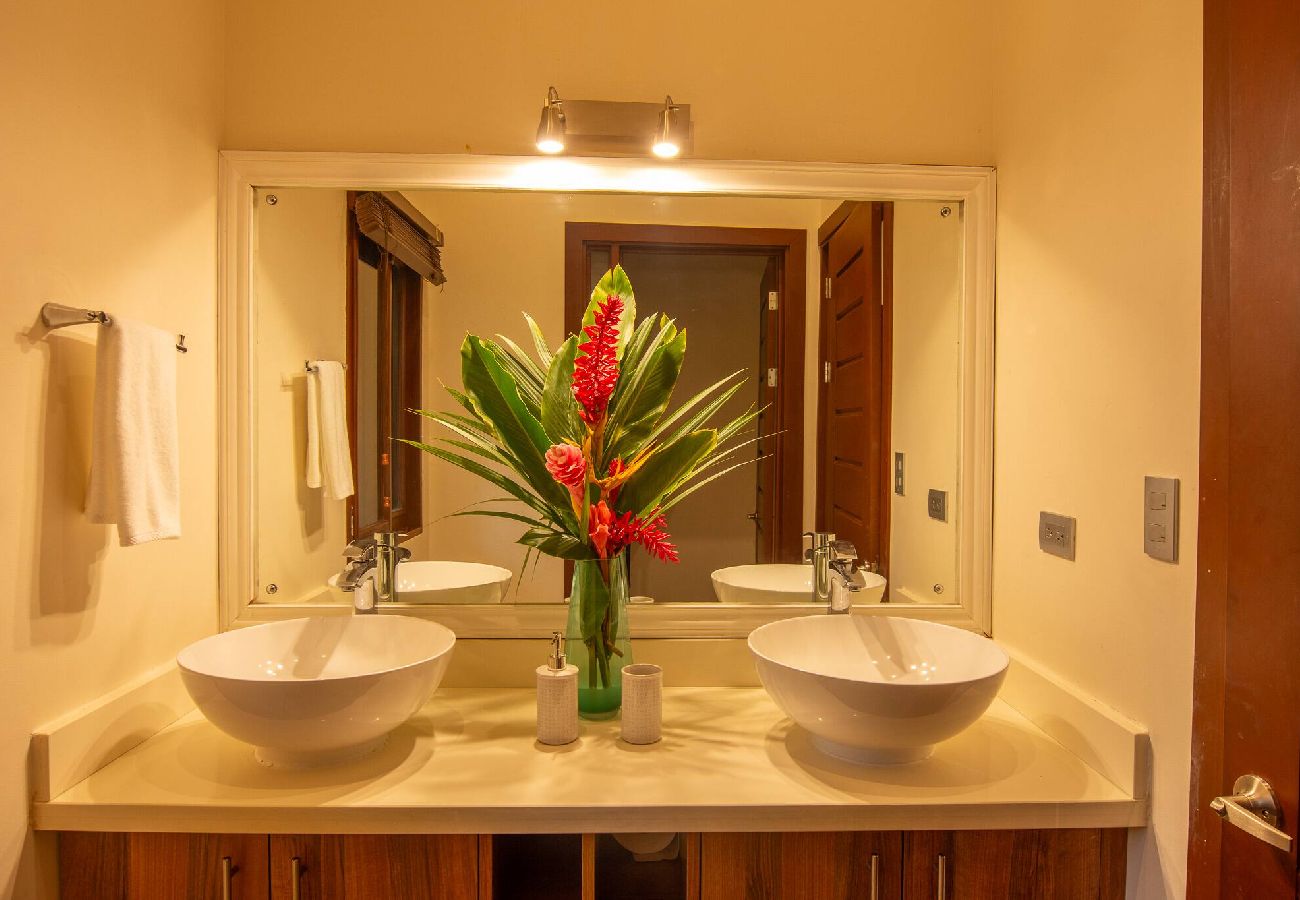 Villa in Cahuita - Three Monkeys Cahuita | Pool | A/C | BBQ 