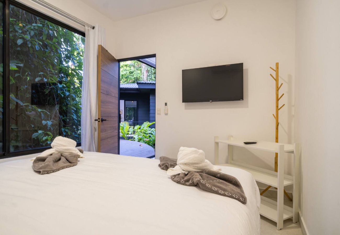 House in Playa Chiquita - Somnara Villas 4 Private Homes 8 Min Walk to Beach 