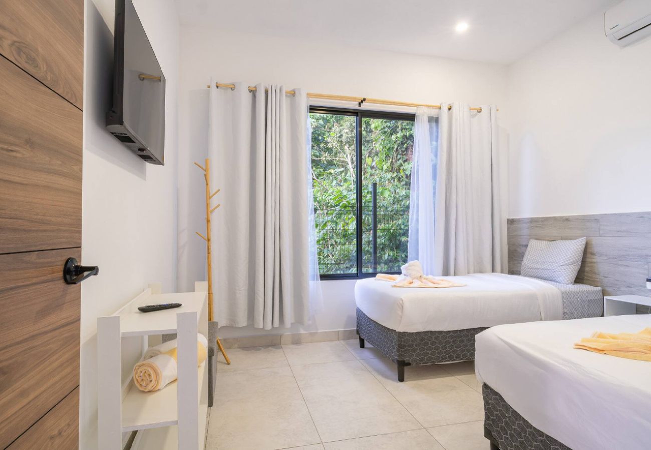House in Playa Chiquita - Somnara Villas 4 Private Homes 8 Min Walk to Beach 