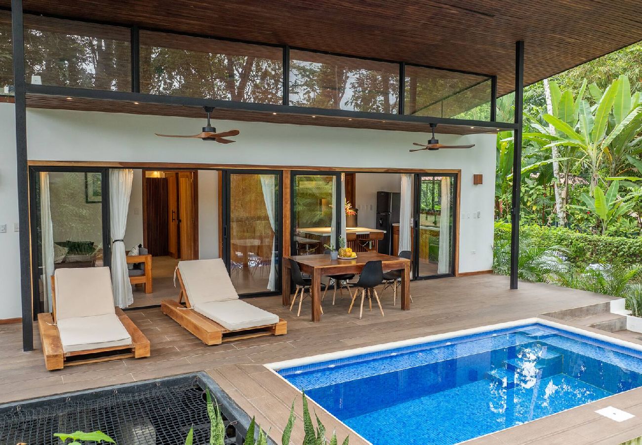 House in Playa Negra - Casa Kanani with Pool 350 m from the Beach