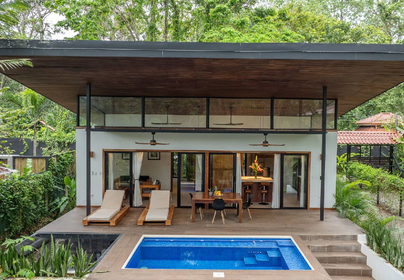 House in Playa Negra - Casa Kanani with Pool 350 m from the Beach