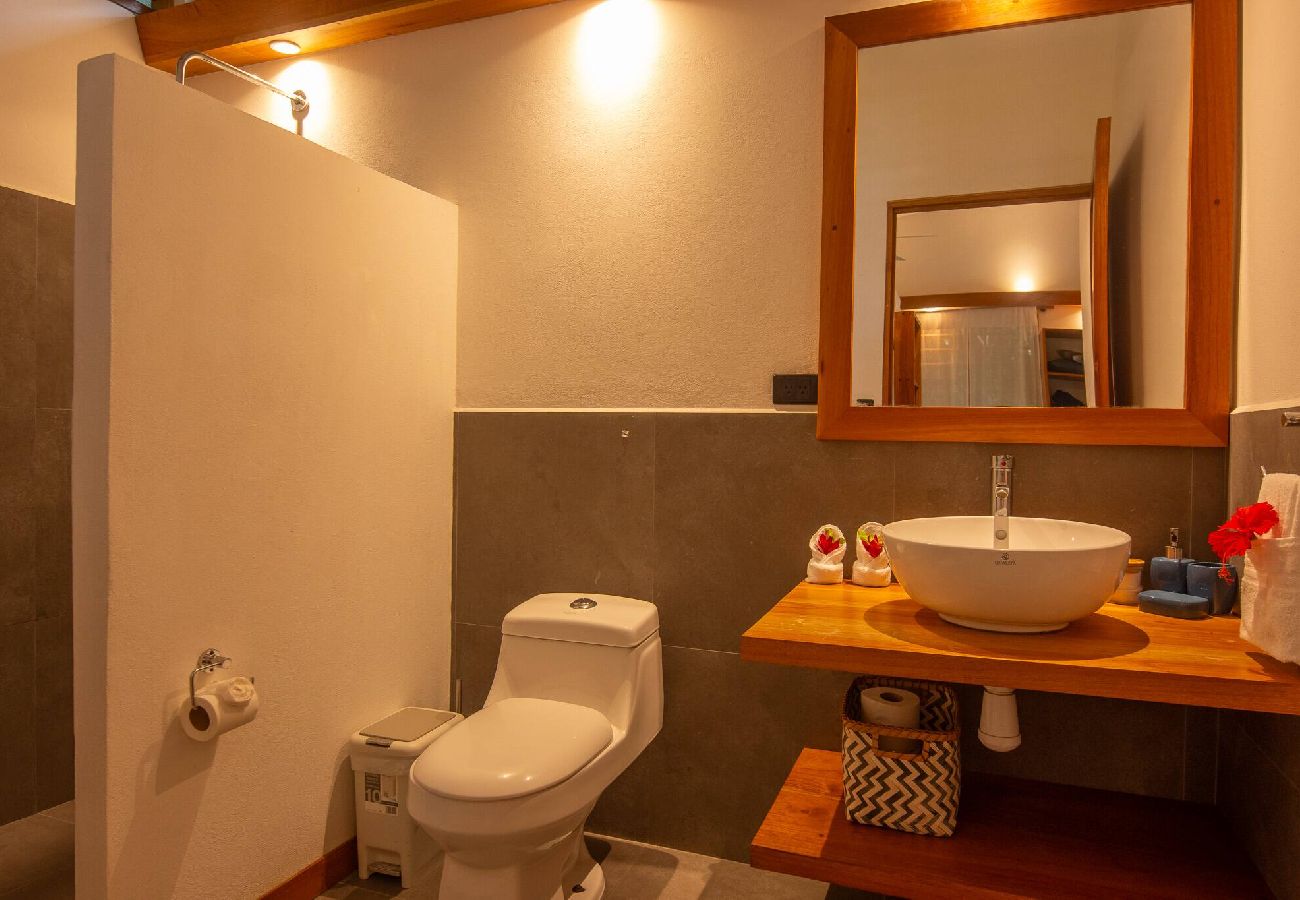 Villa in Playa Chiquita - Tres Lodge for 10 guests w/ Private Pool 