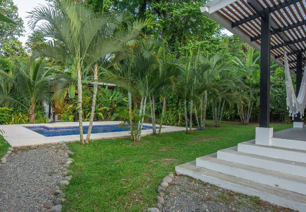 Villa in Playa Chiquita - Tres Lodge for 10 guests w/ Private Pool 
