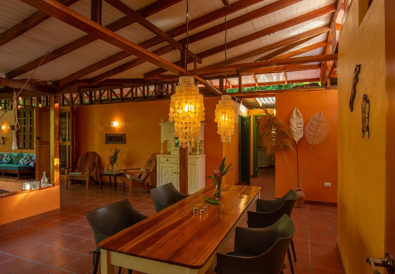 House in Playa Chiquita - Casa Raku - Beach Getaway, Monthly Stays Welcome