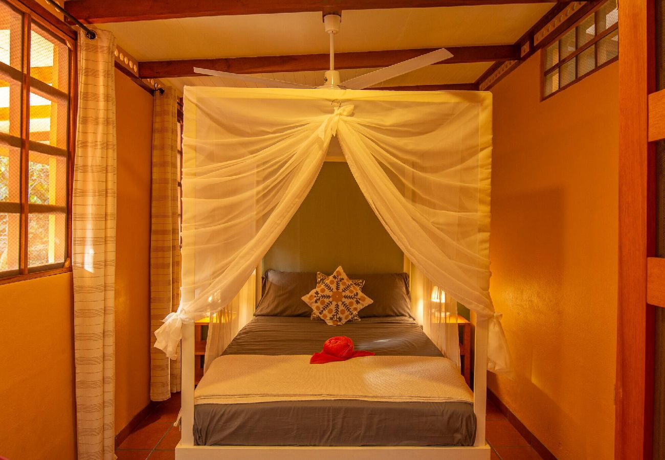 House in Playa Chiquita - Casa Raku - Beach Getaway, Monthly Stays Welcome