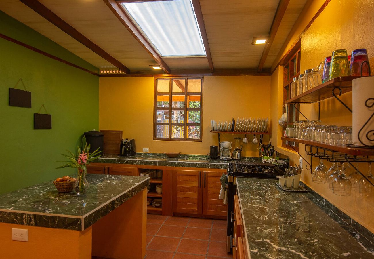 House in Playa Chiquita - Casa Raku - Beach Getaway, Monthly Stays Welcome