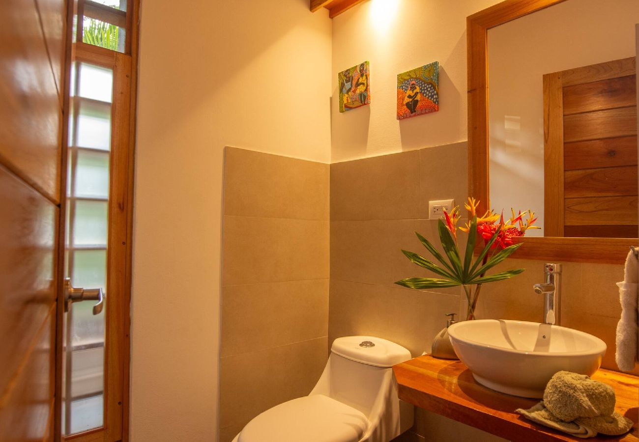 House in Cahuita - Luz de Luna AC Private Pool 300 m from Beach