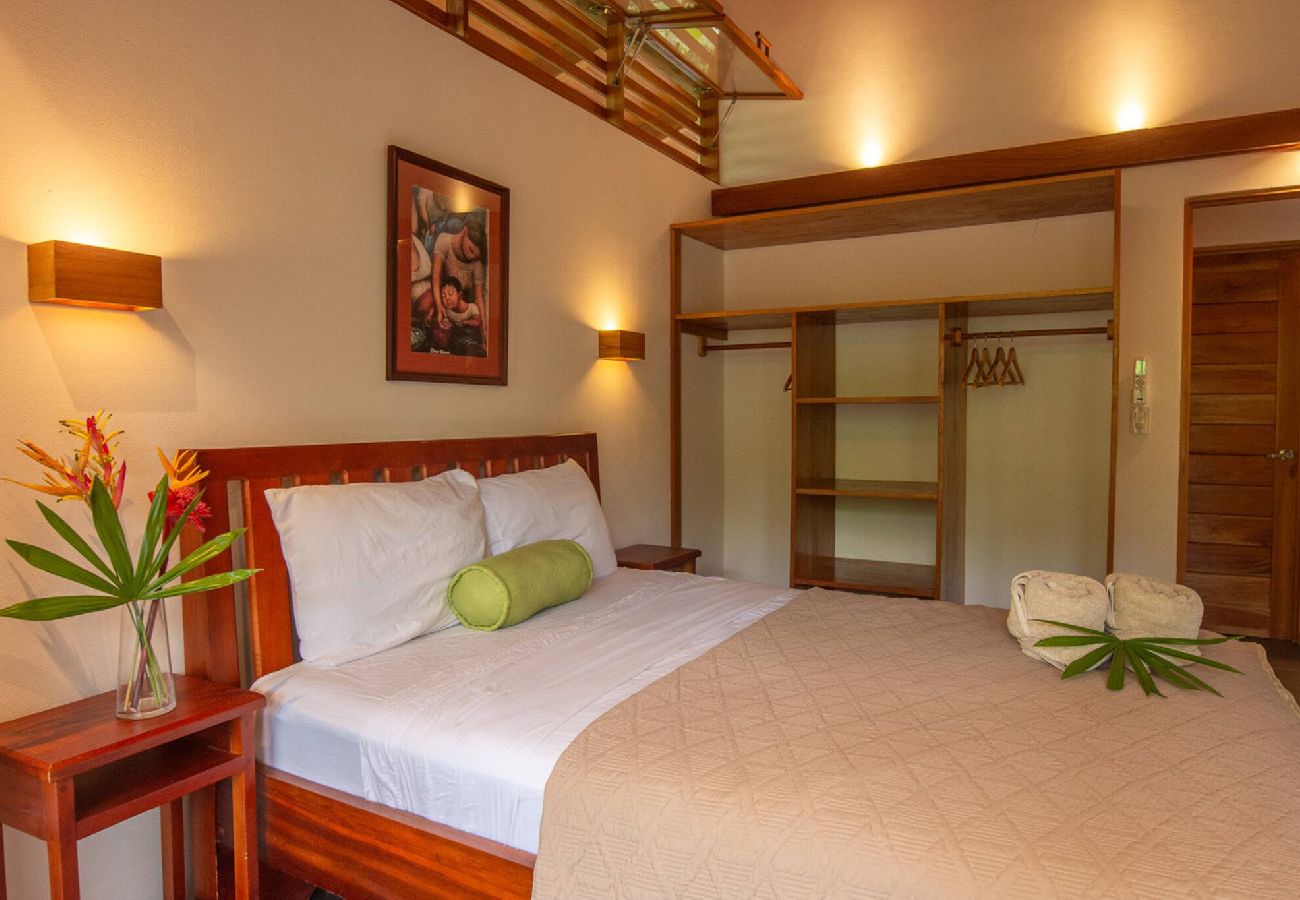 House in Cahuita - Luz de Luna AC Private Pool 300 m from Beach