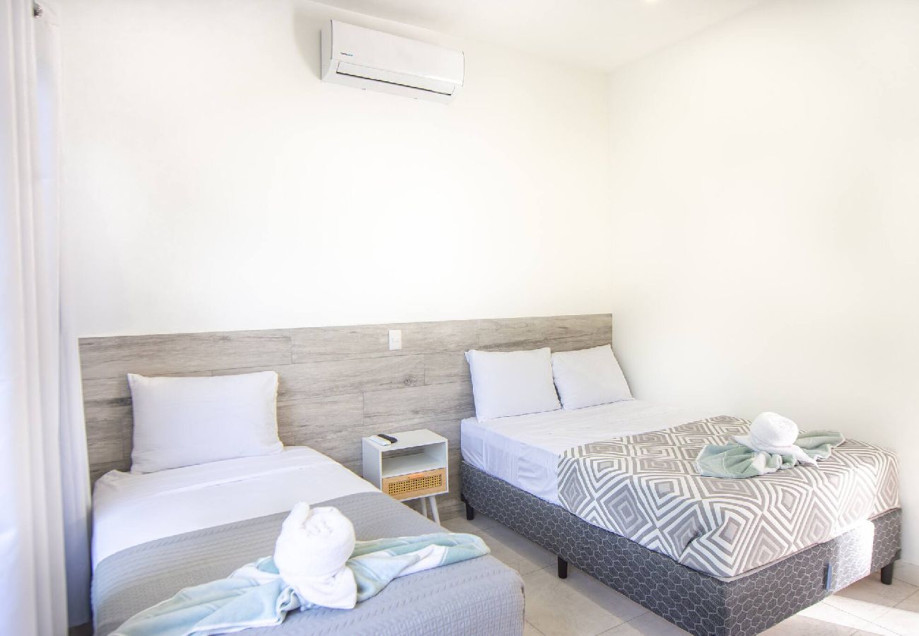 Villa in Playa Chiquita - Flor Silvestre Shared Pool 3 min walk to the Beach 